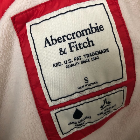 Abercrombie and Fitch Red PufferJacket - Picture 7 of 10